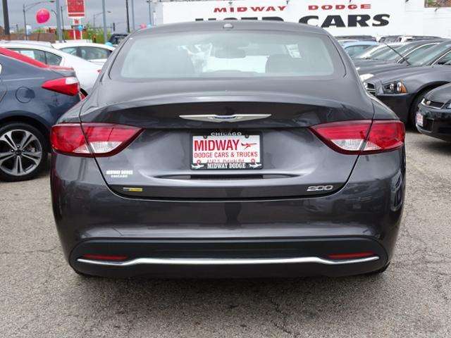2016 Chrysler 200 Limited 4Dr Sedan